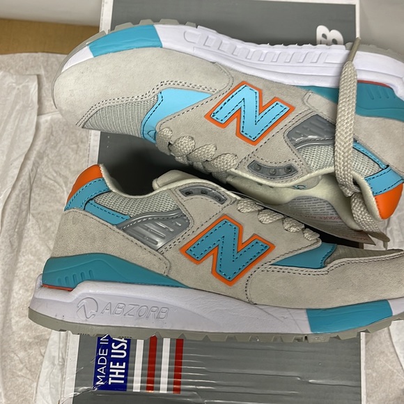 BNIB New Balance 998 Woman's Gray/Green size 5.5 (5) - Picture 5 of 6